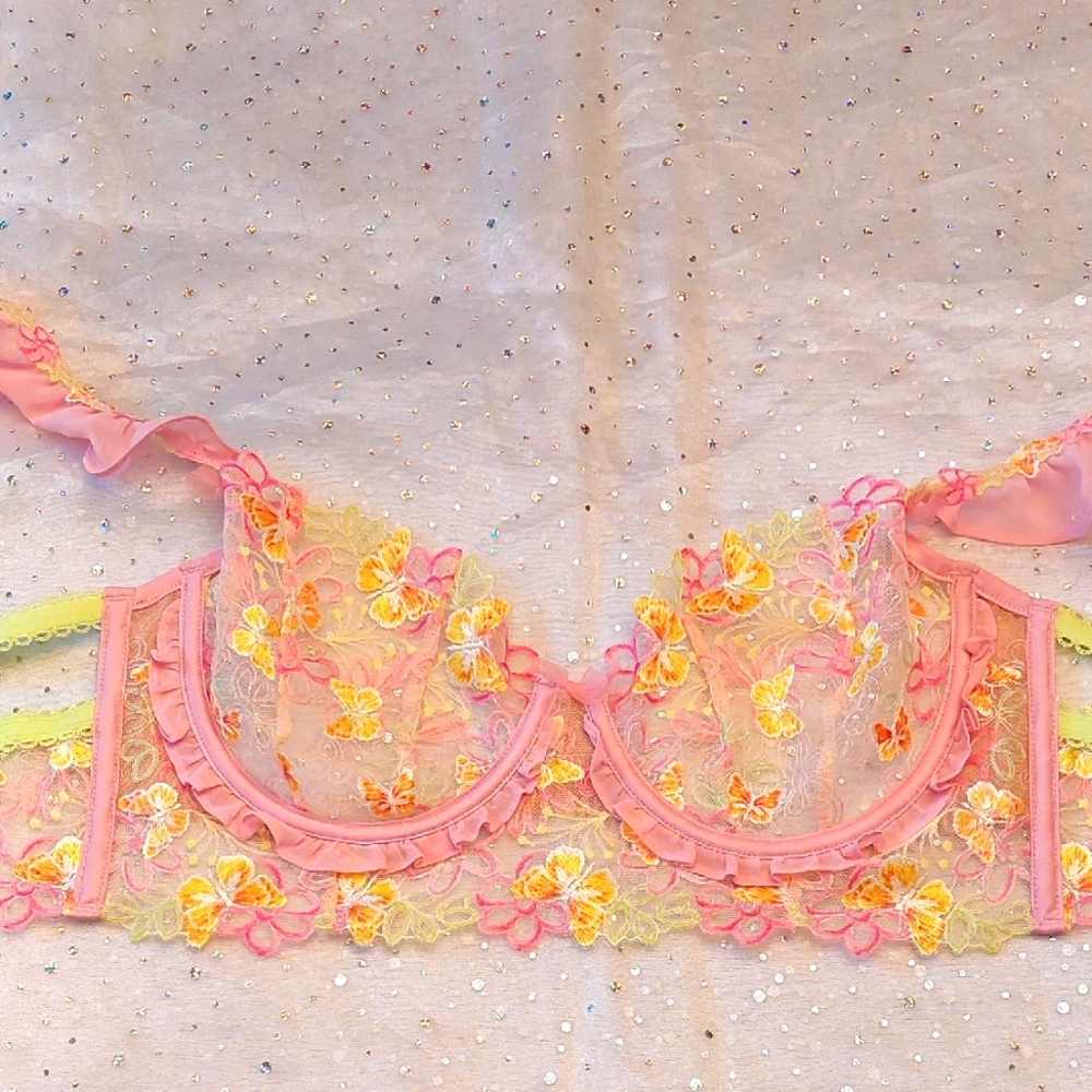 Victoria's Secret BRA L,  NWT